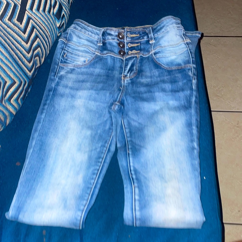 Skinny leg women’s jeans